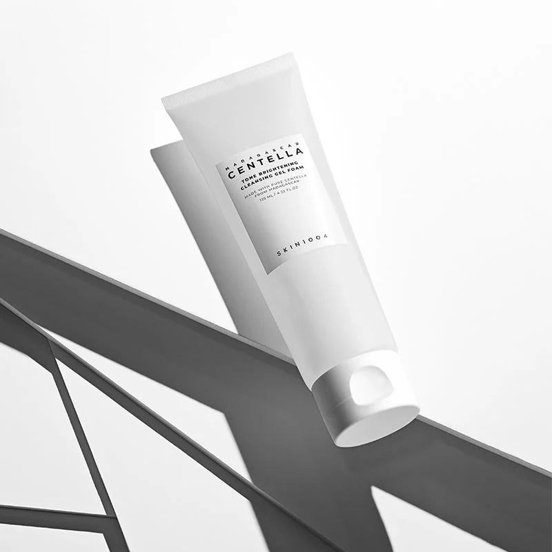Skin1004 Madagascar Centella Tone Brightening Cleansing Gel Foam